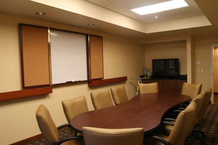 Room 5 of 11