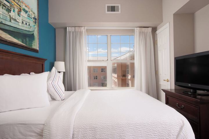 Room 20 of 49