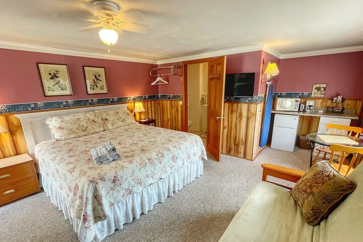 Room 33 of 117
