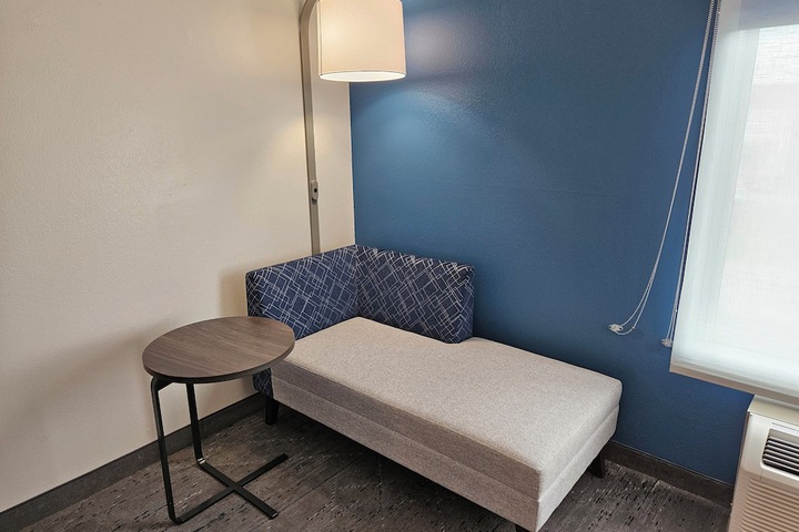 Room 18 of 61
