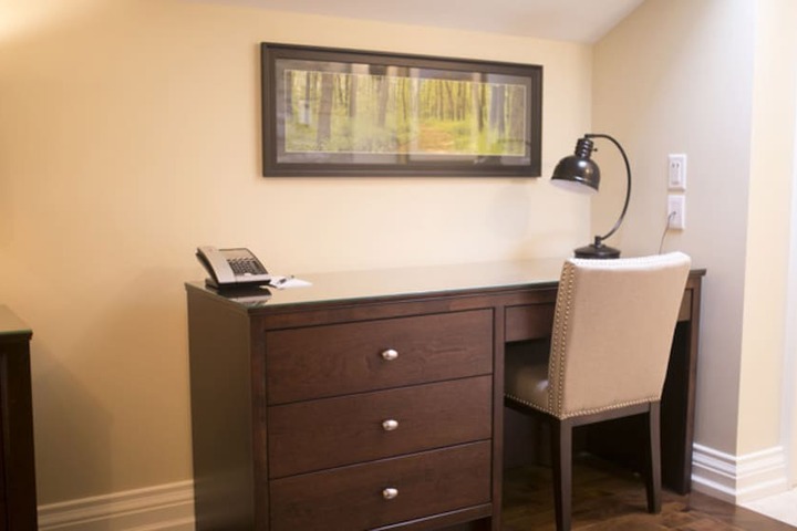 Room 60 of 144