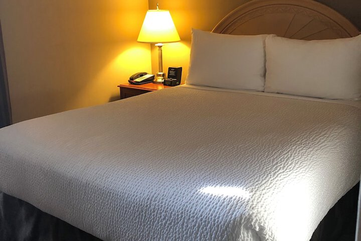 Nomad Hotel and Suites