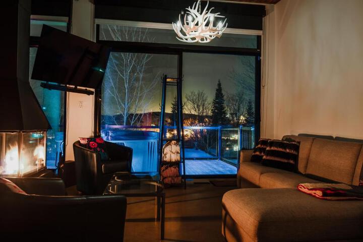 Loft Exécutif CherLieu de luxe avec vue sur golf et montagnes