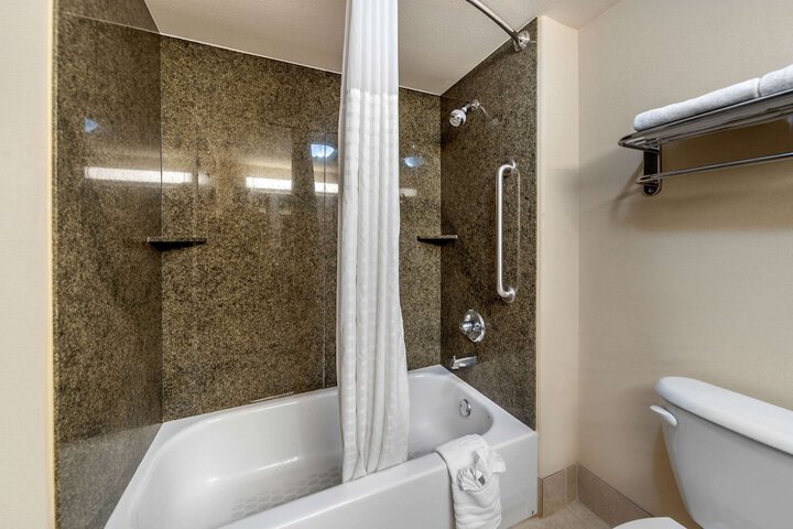 Comfort Inn & Suites Perry I-35