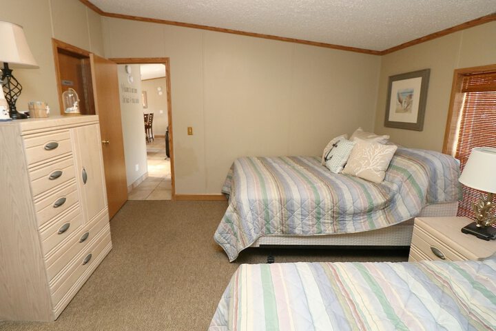 Room 16 of 35