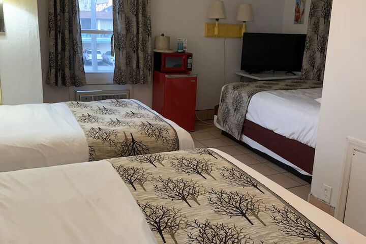 Room 39 of 41