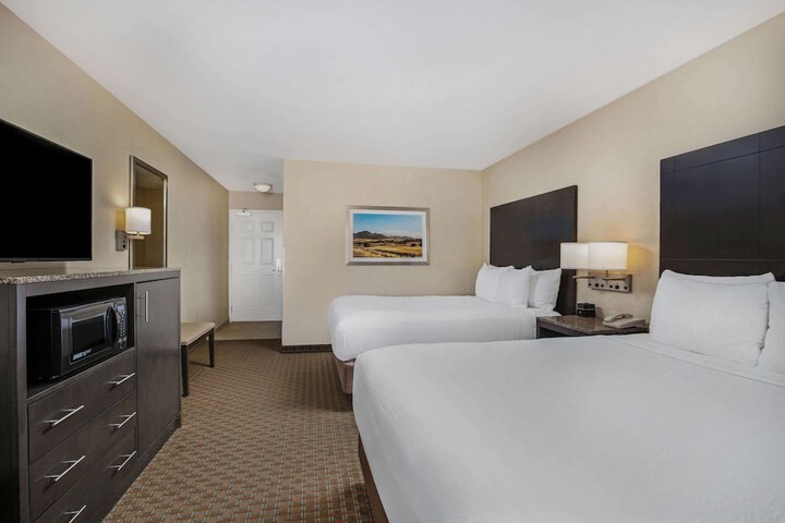 Room 42 of 65