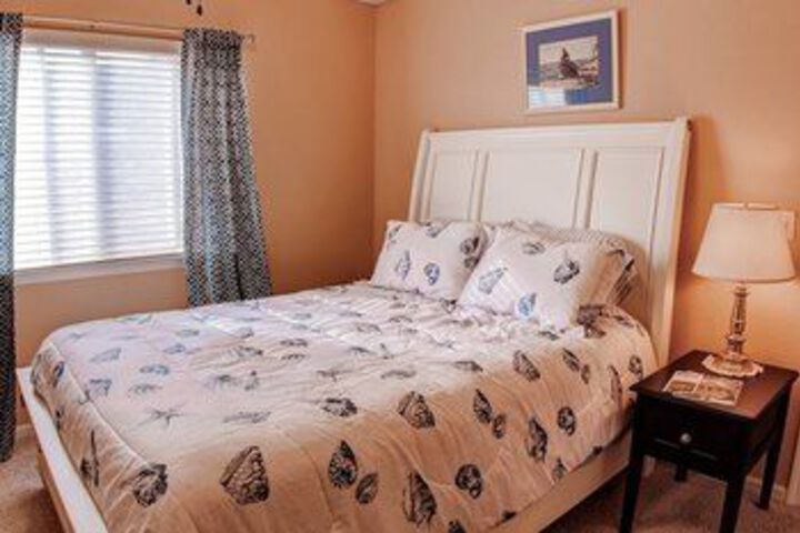 Paso City View 3 Br Home by RedAwning