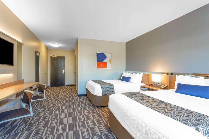 Room 14 of 19