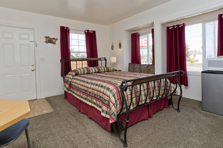 Room 25 of 51