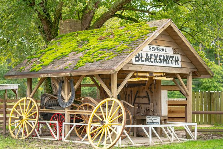 Frontier Town Campground