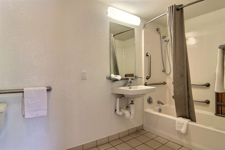 Room 14 of 29