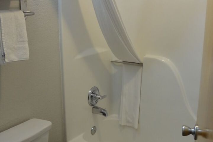 Room 10 of 20