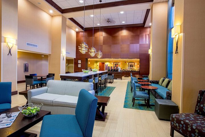 Hampton Inn & Suites Sacramento-Elk Grove Laguna I-5