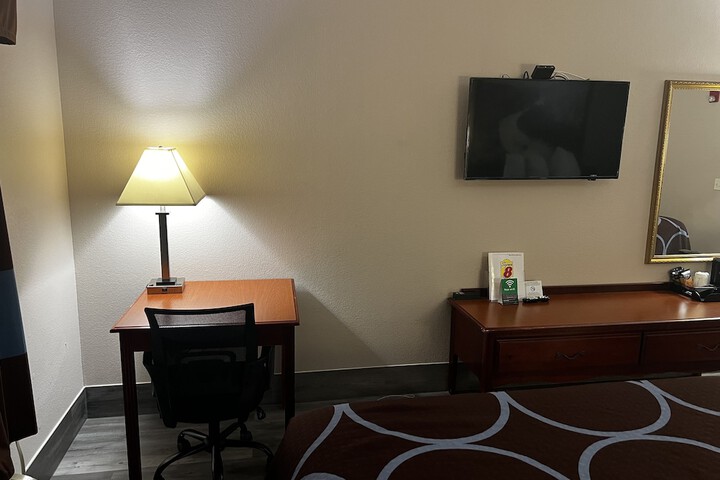 Room 32 of 45