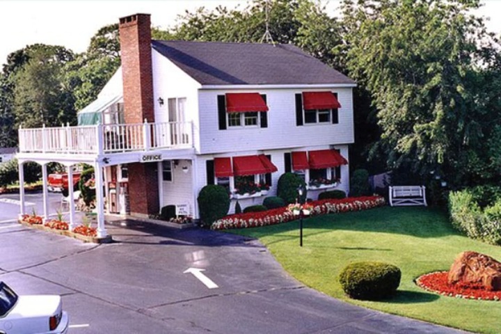 Hotel 2 of 50
