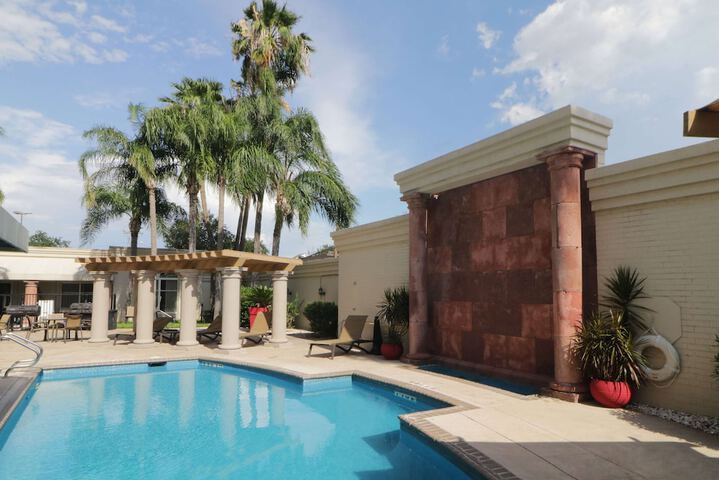 Pool 8 of 110