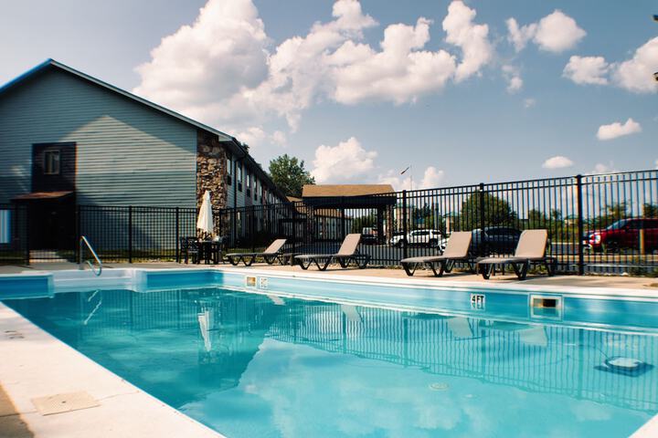 Pool 6 of 75