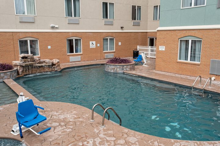 Holiday Inn Express & Suites Port Aransas / Beach Area by IHG