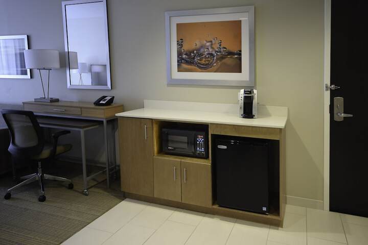 Room 14 of 60