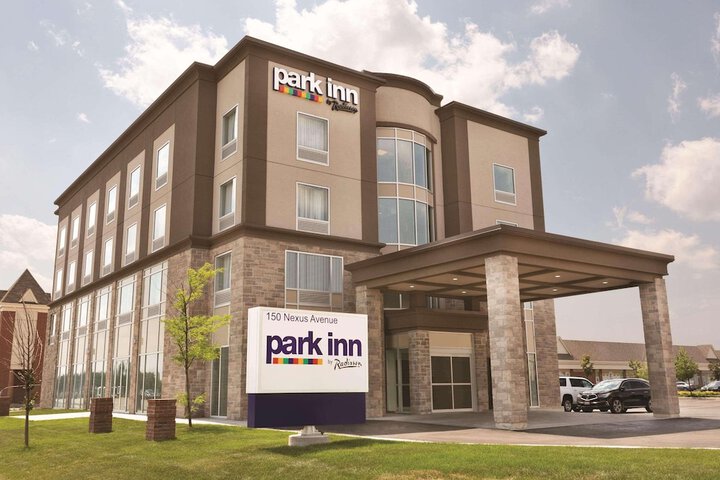Park Inn by Radisson Brampton On