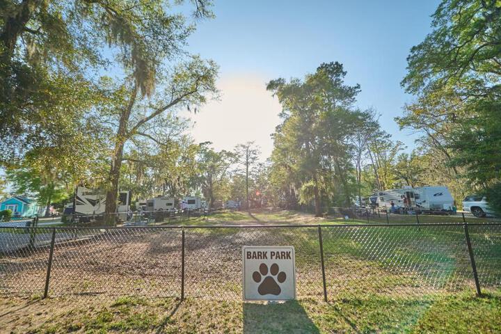 Live Oak Landing