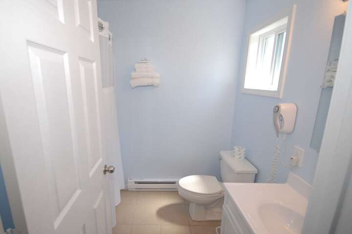 Room 10 of 12