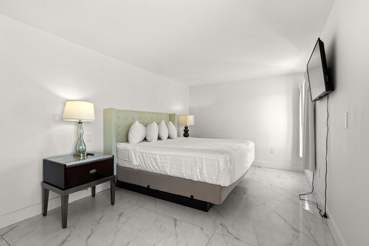 Room 40 of 64