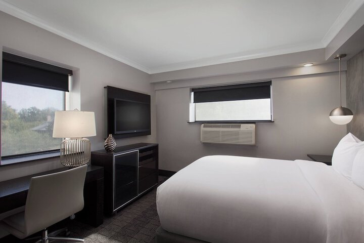 Hotel Duval Autograph Collection