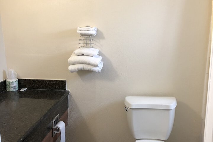 Room 8 of 31