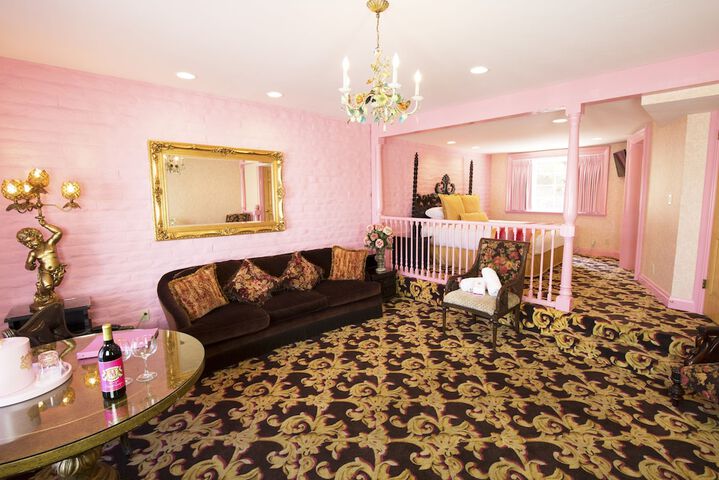 Room 295 of 461