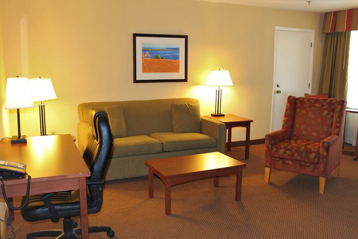 Room 25 of 29