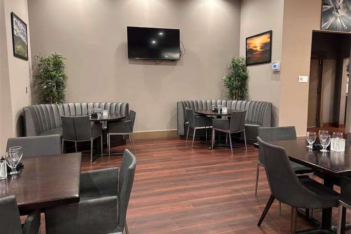 Skyline Hotel Detroit Airport SureStay Collection by BW
