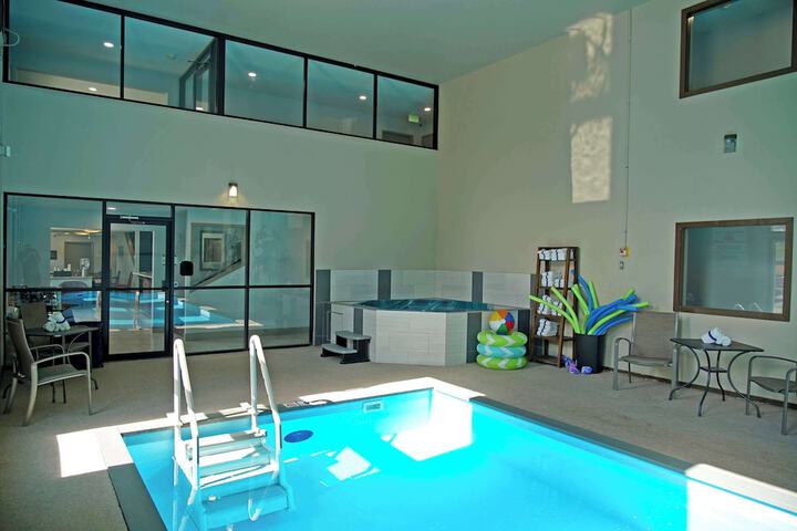 Pool 10 of 77