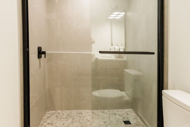 Room 153 of 172