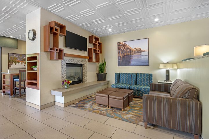 Best Western Plus South Coast Inn