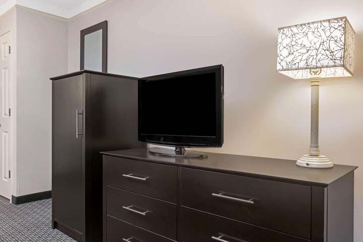 Room 31 of 61