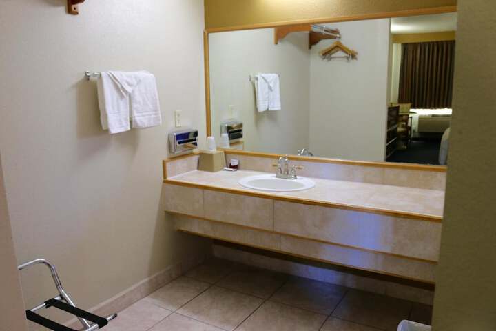 Room 13 of 29