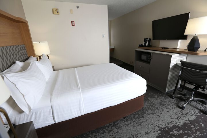 Room 16 of 63