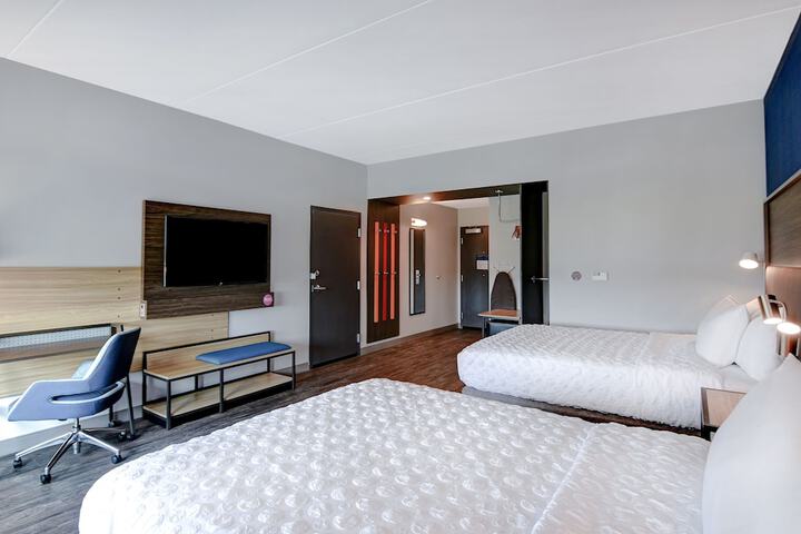 Room 17 of 46