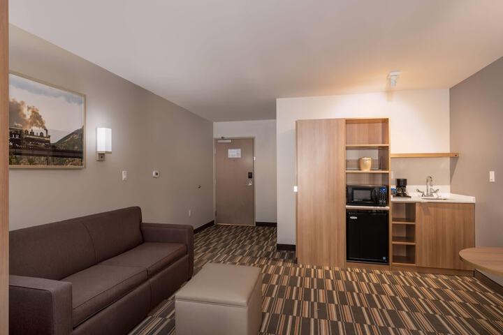 Microtel Inn & Suites by Wyndham Georgetown Lake