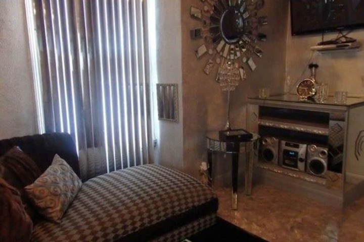 Room 37 of 42