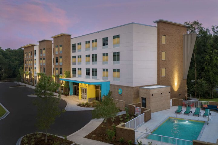 Hotel 3 of 48