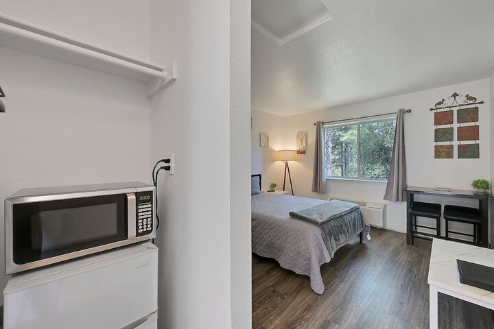 Room 40 of 158