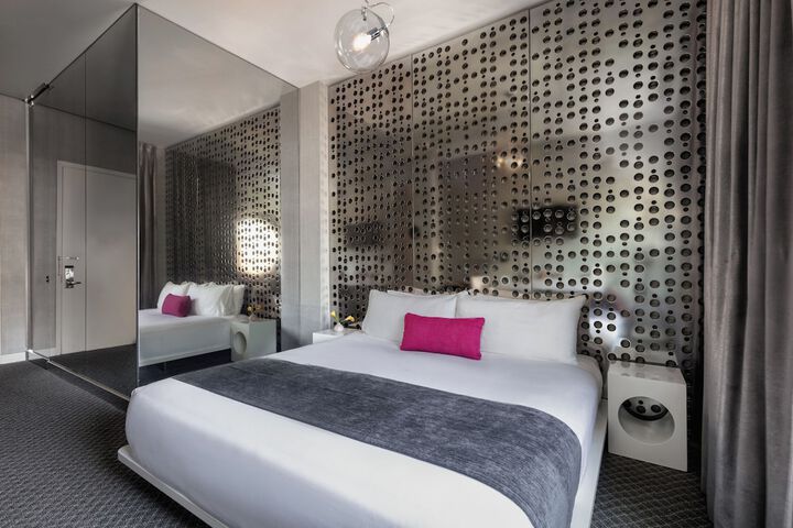 Room 60 of 114