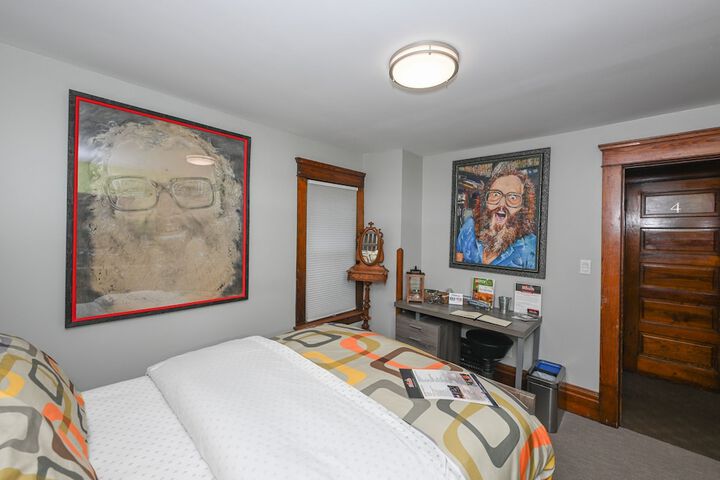 Room 121 of 276