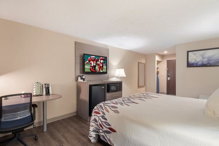 Room 44 of 51