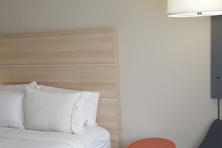 Room 11 of 55