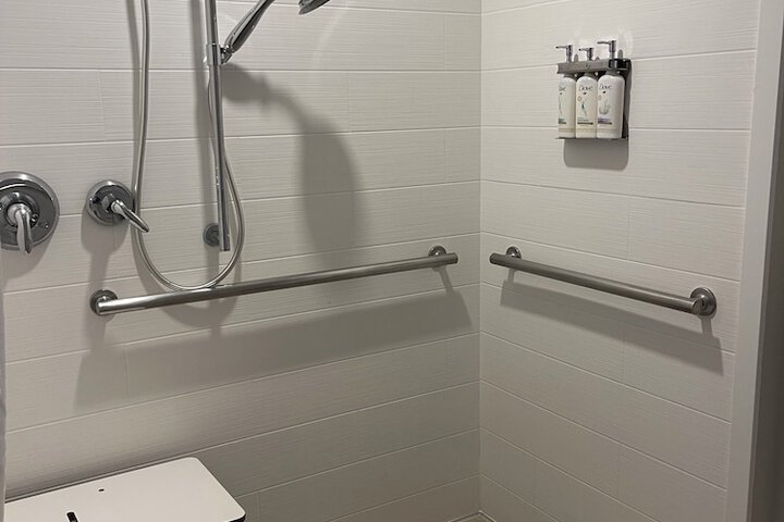 Holiday Inn Express & Suites Santa Ana - Orange County by IHG