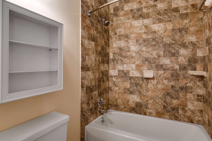 Best Western Plus Windjammer Inn & Conference Center